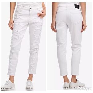 DKNY Woman’s Ripped White Boyfriend Ankle Jeans size 26 98% cotton 2% elastane